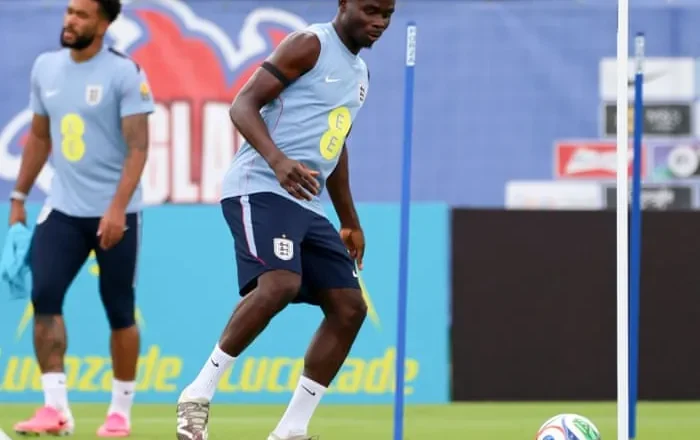 Bukayo Saka is playing through pain barrier, says Tuchel, as World Cup looms