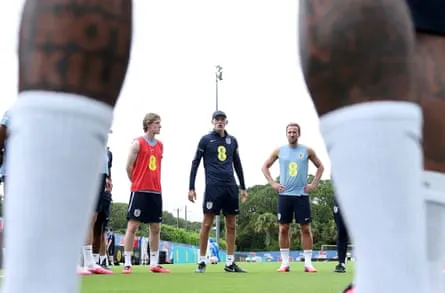 Thomas Tuchel during training Thomas Tuchel giving instructions