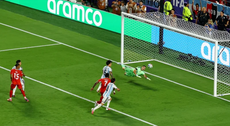 Close encounters: England have to crack Argentina’s ability to prevent close-range shots
