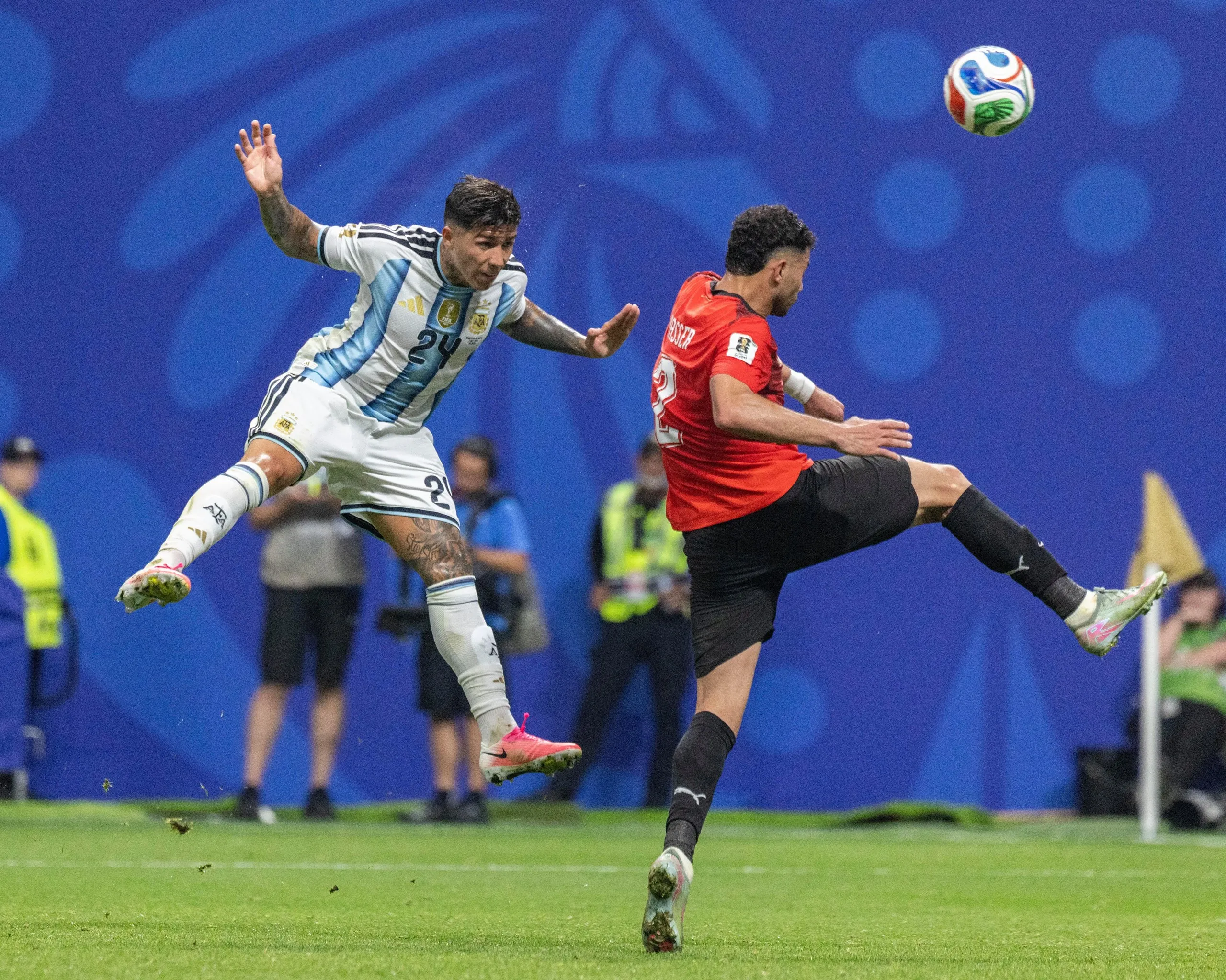 Enzo Fernàndez heads home Argentina’s winner to finish a lethal counterattack against Egypt.